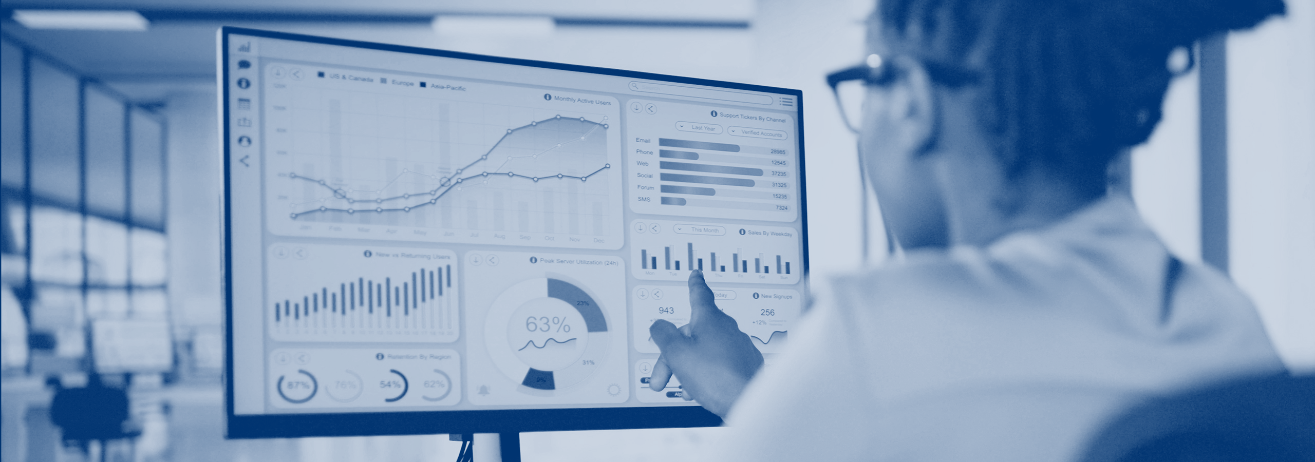 AdobeStock 907362817 crop duotone